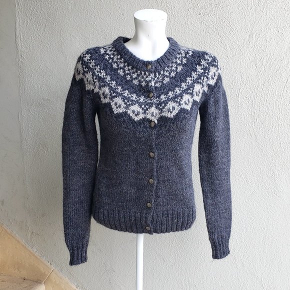 Banana Republic Sweaters - Banana Republic super cozy fair aisle alpaca cardigan sweater